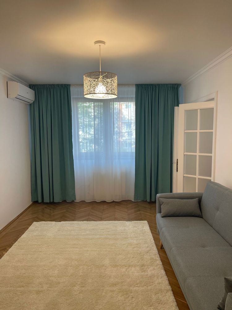 Inchiriez apartament 3 camere