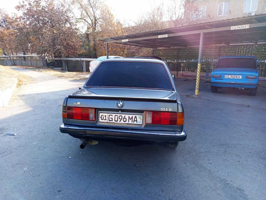 Продам BMW 324d 1986 года