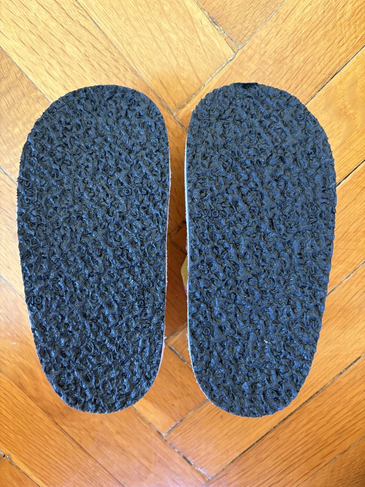 Детски боси обувки/пантофи Cuddle Shoes, розови, ест. кожа, 22 номер