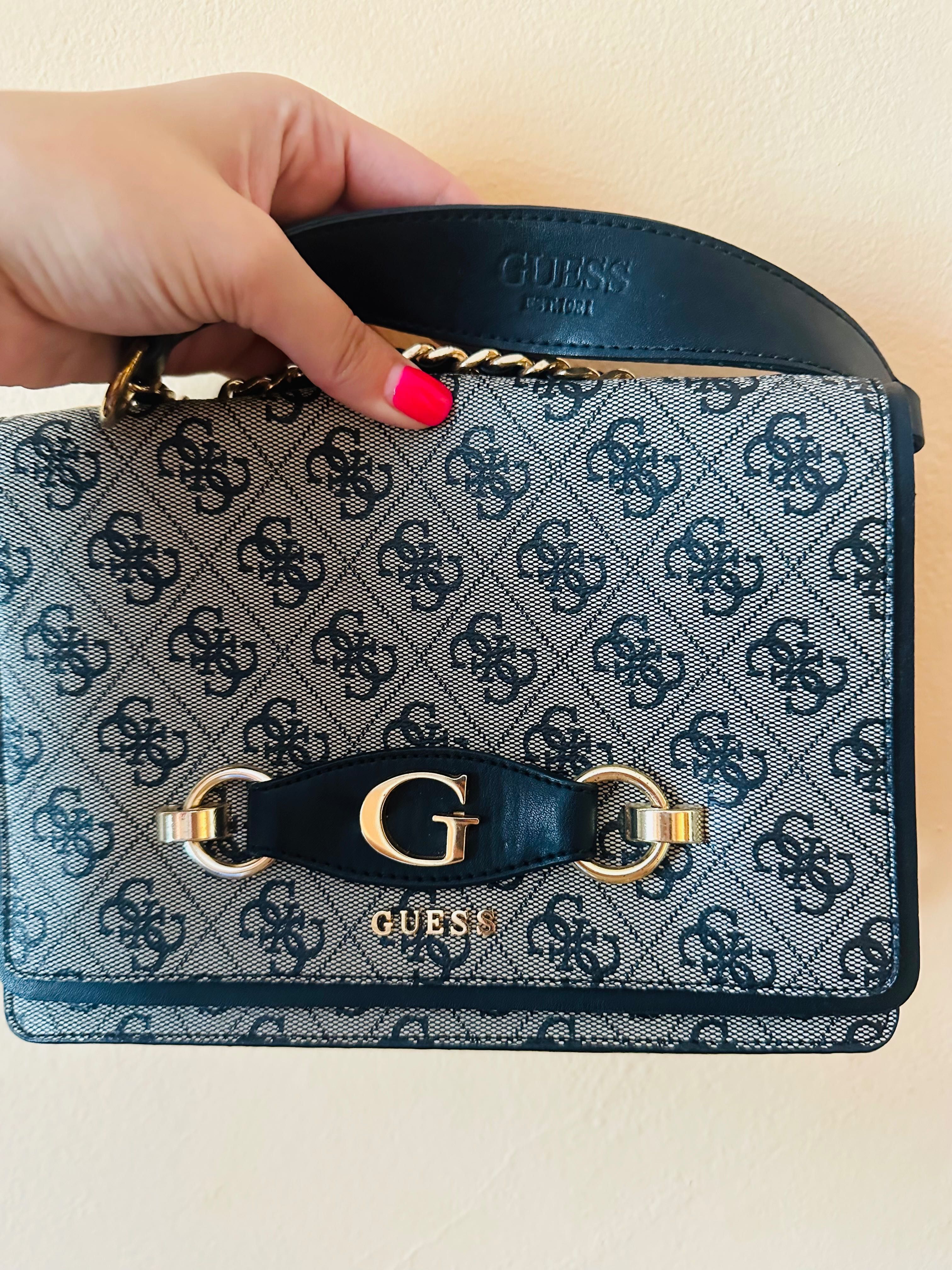 Дамска чанта Guess