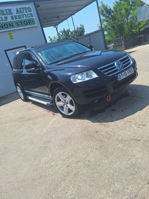 Vând vw tuareg  motor 3.0 bks