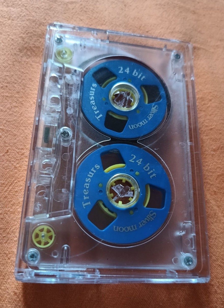 Casete audio cu role