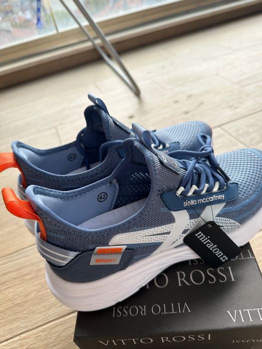 Маратонки 41-42р  оригинал чисто нови