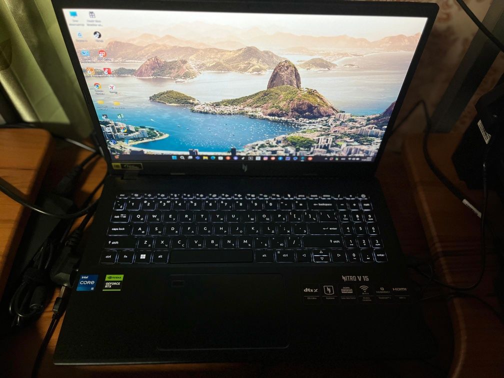 Ноутбук Nitro core i5