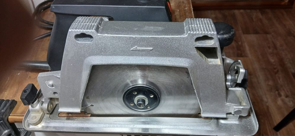 Продам циркулярную пилу