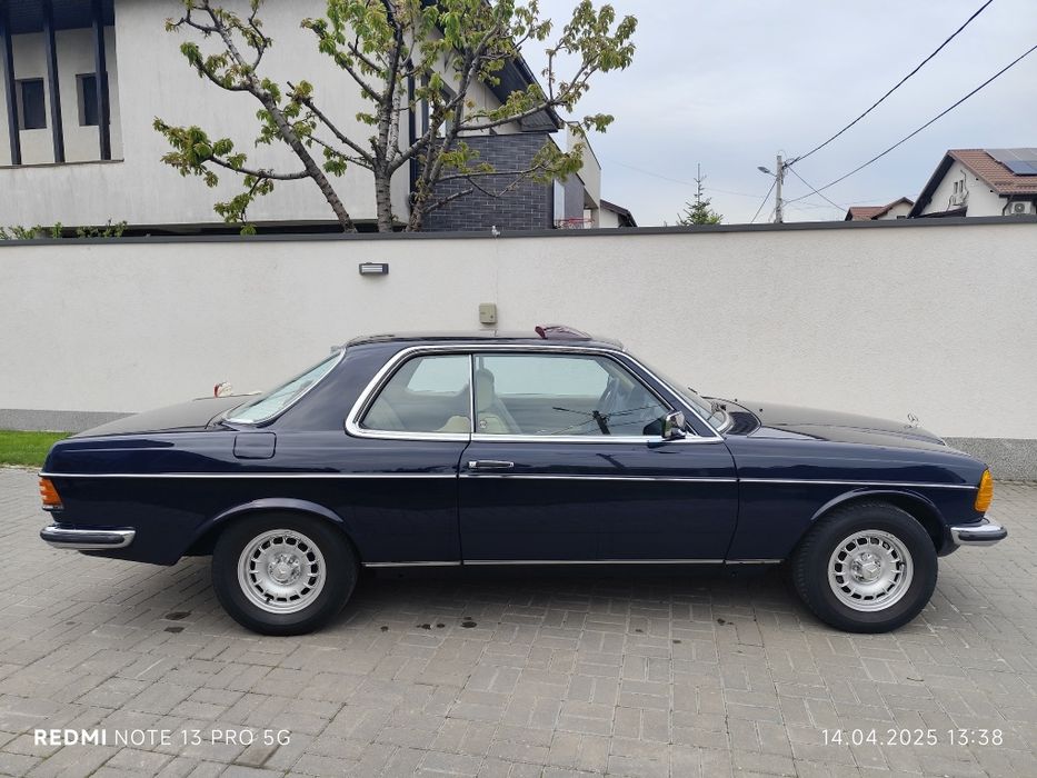 Mercedes W123 Coupe 230 CE Istorică