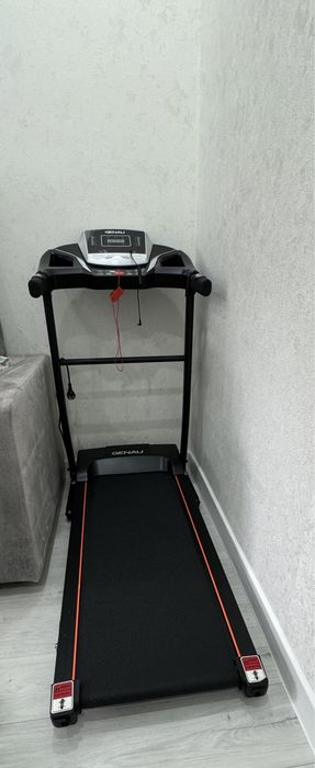 Продается Беговая дорожка GENAU X 30