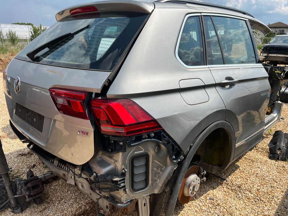 Lonjeron prag lateral aripa spate panou spate oala Volkswagen Tiguan