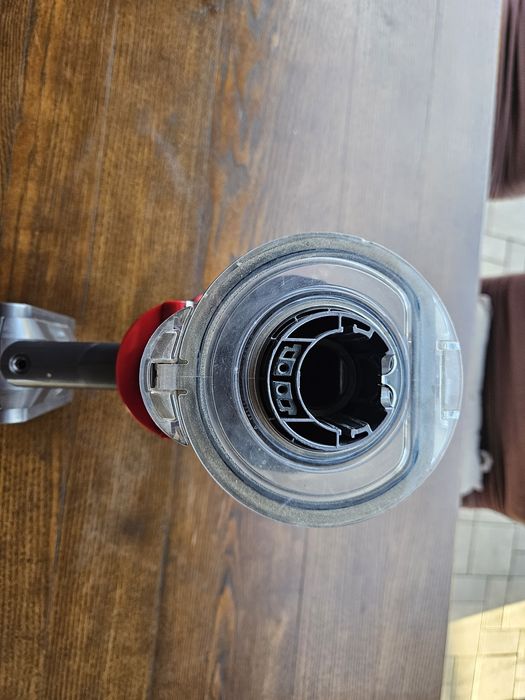Aspirator Dyson v10
