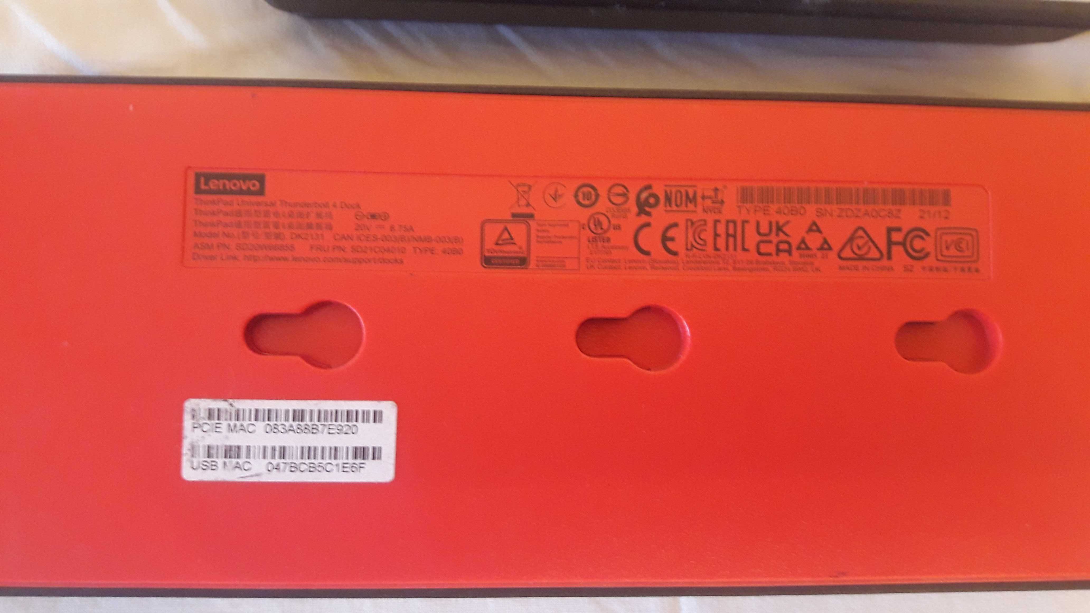 40BO9 Thundebolt 4, Thinkpad docking station + alimentator 135W