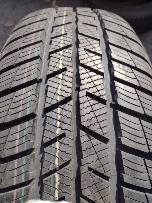 Нови 2бр.235/65/17 Barum Polaris5 dot3518