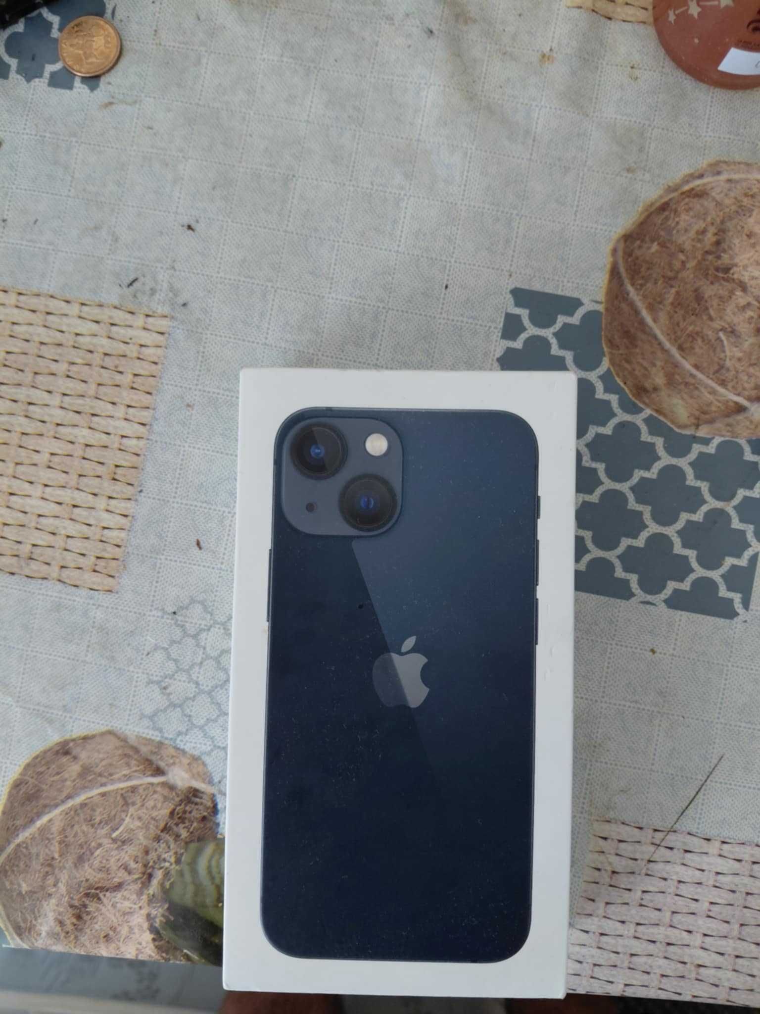 Продава се iPhone 13 mini става и бартер