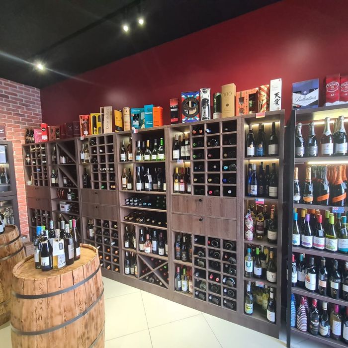 Коммерческое помещение + бизнес алкомаркет