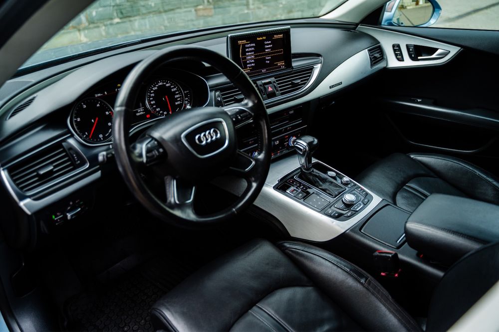 Vand Audi A7   Sau schimb cu Dubita 7+1