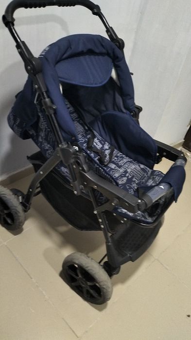 Продам коляску в нормальном состоянии