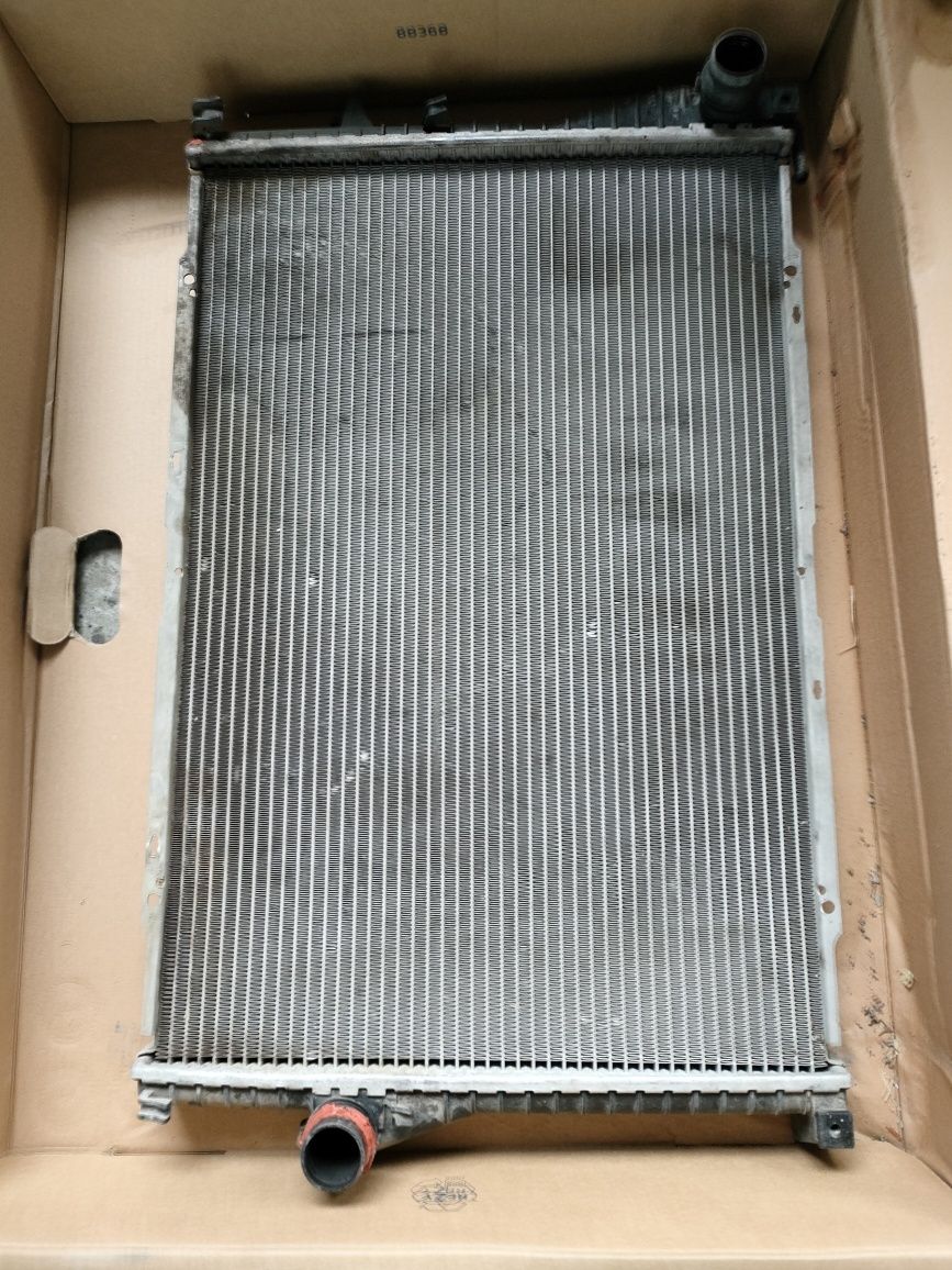 Радиатор охлаждения на БМВ е39