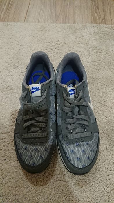 Маратонки NIKE,Adidas