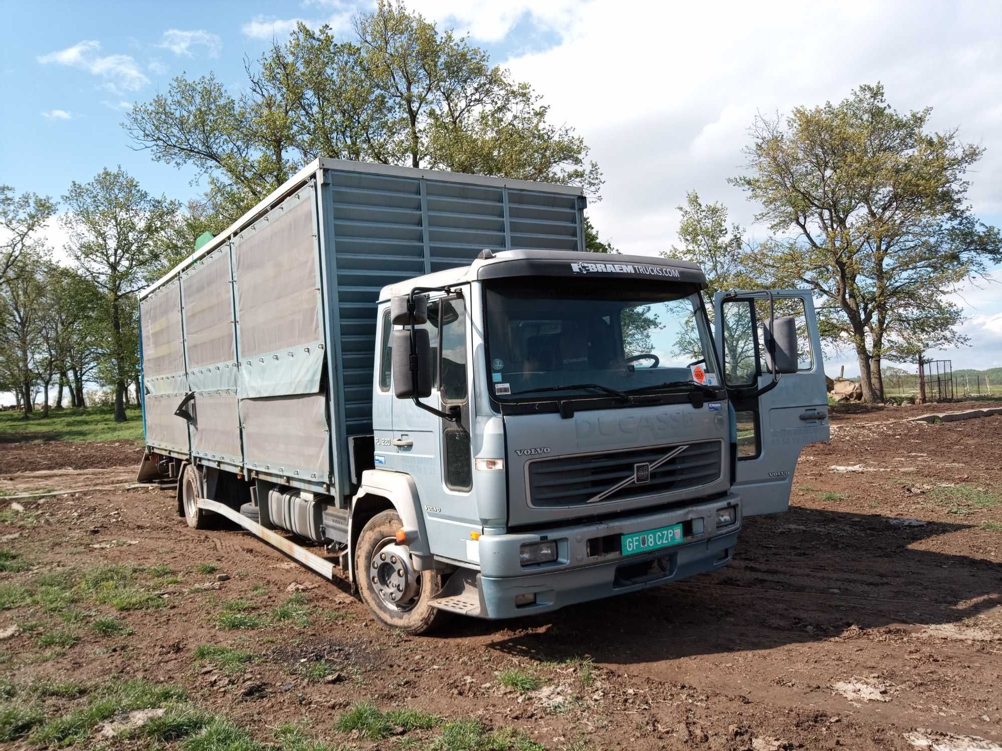 volvo FL220 животновоз