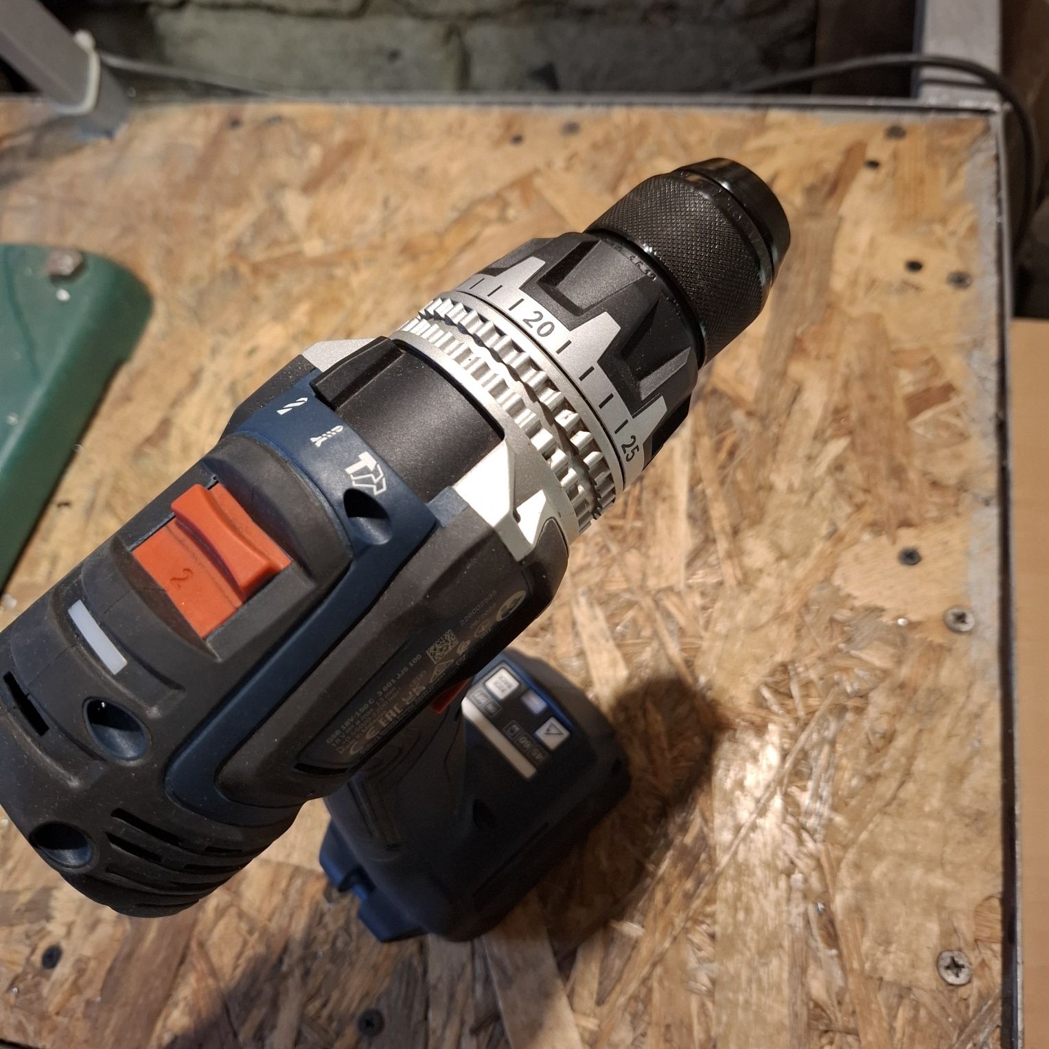 Винтоверт Bosch gsb 18v-150