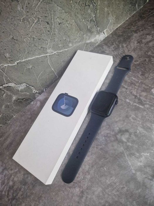 Apple Watch Series 9 45mm (Шиели) Номер Лота 762611