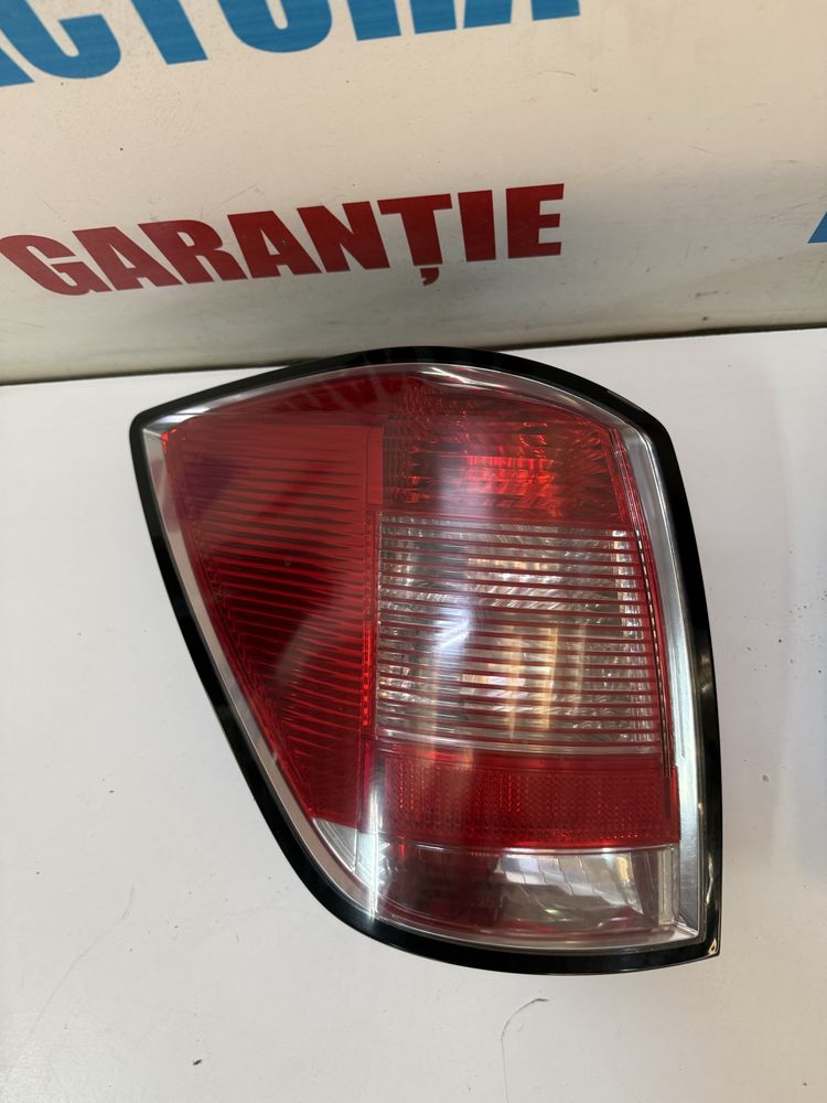 Tripla triple stop stanga dreapta Opel Astra H Break Combi Avant