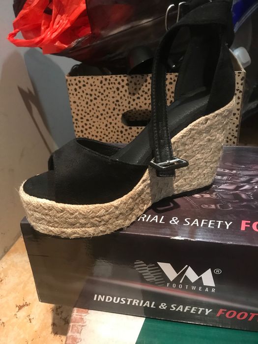 Обувки- 7 чифта елегатни