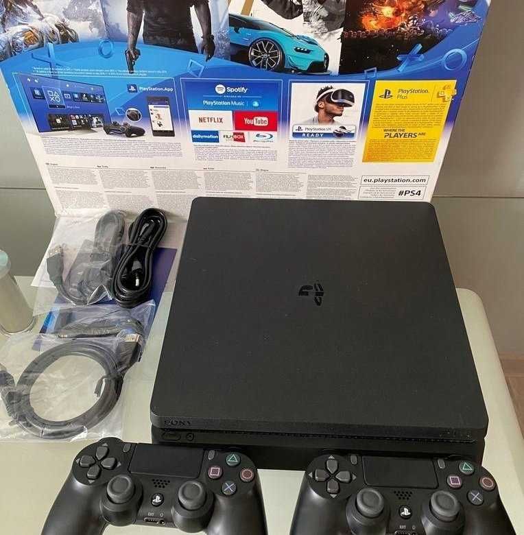 Продается Playstation 4 Slim 1TB с топовыми играми