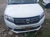 Dacia Sandero на части
