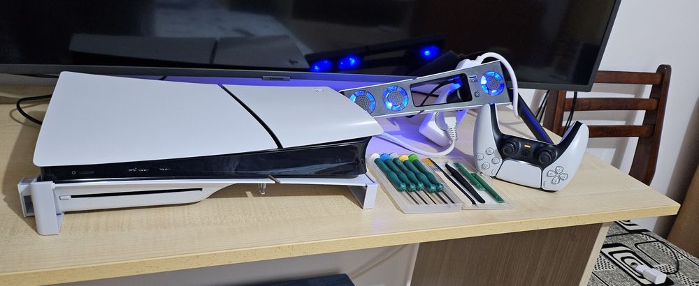 Vând PS5 Slim, cooler răcire, suport orizontal, kit curățat, 30 jocuri