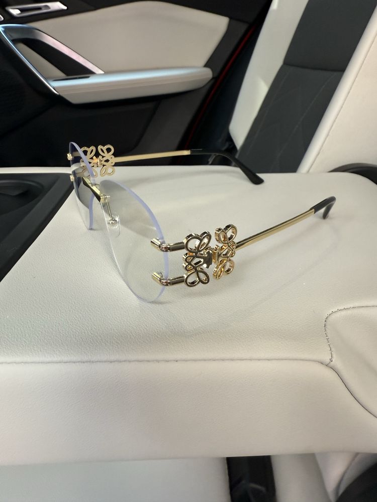 Очила Miumiu i и LOEWE