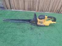 Акумулаторен трион за тухли DeWalt DCS397