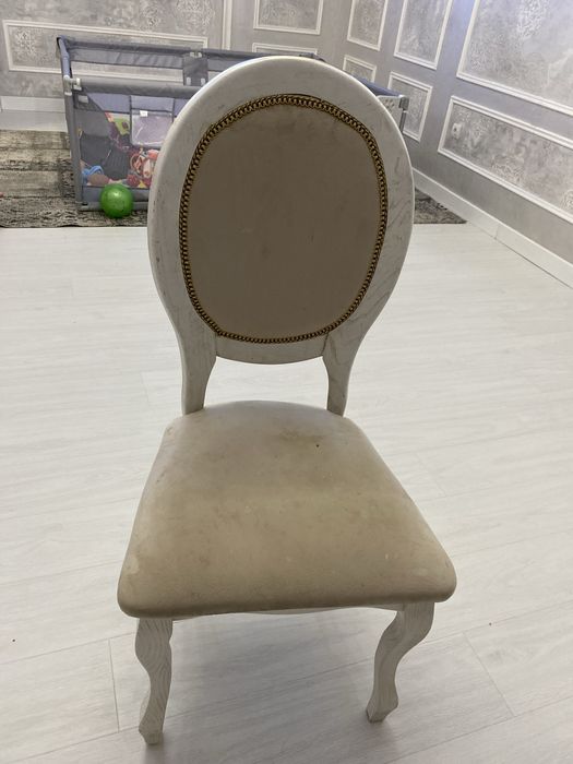 Стулья 12 штук за 100тыщ