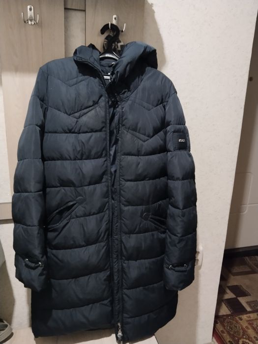 Отдам  пуховик женский зимний за большую пачку Чокопай. Размер 48-50