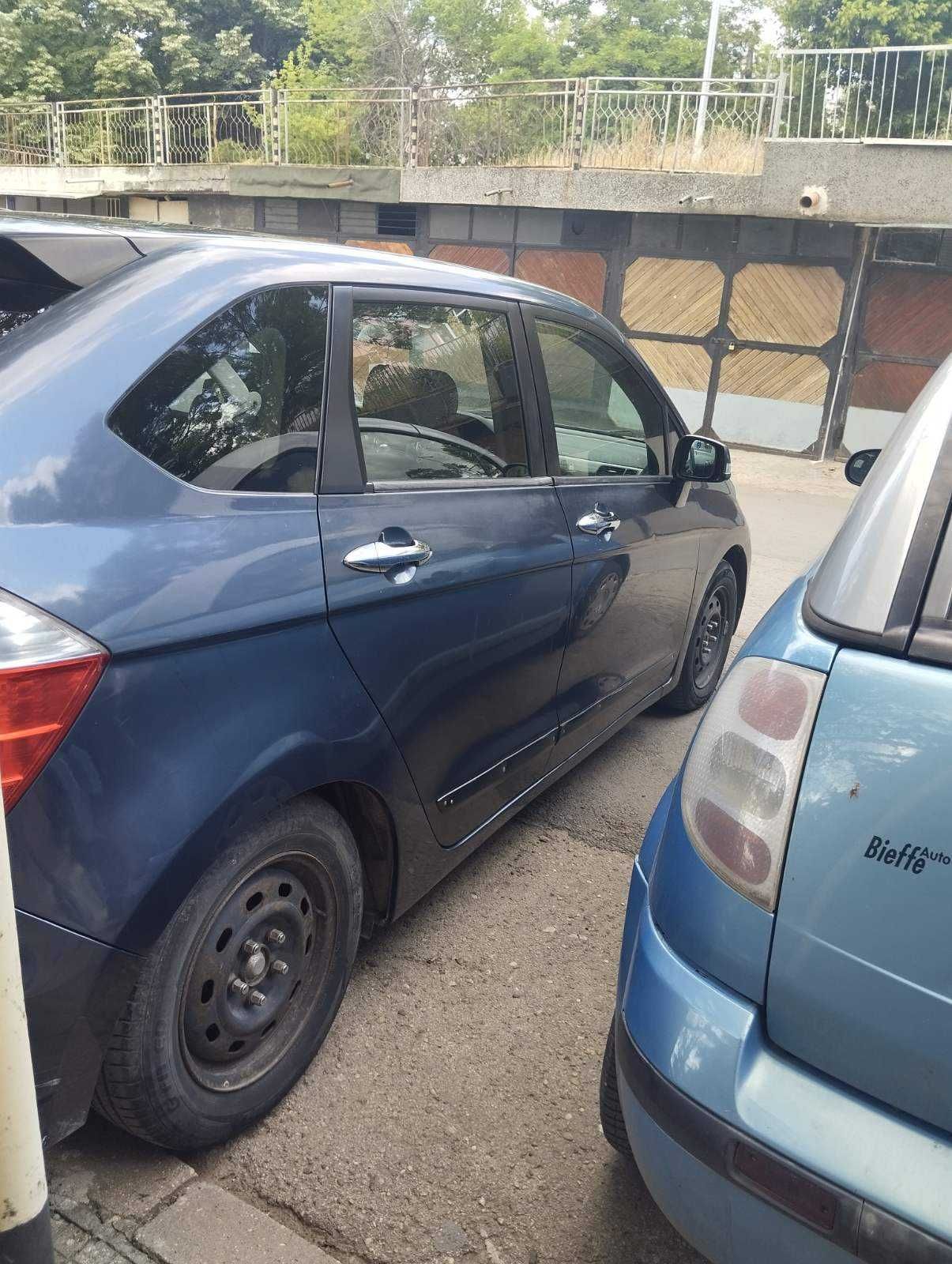 Хонда FRV 2005 г.