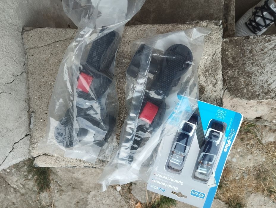 Suport 2 biciclete rabatabil complet accesorii noi