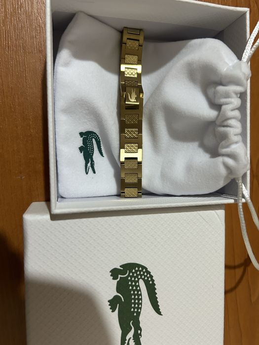 Bratara lacoste aurie