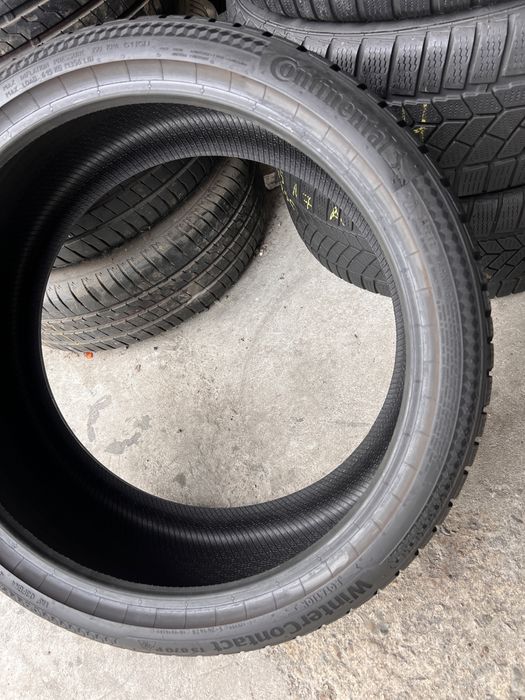 2 anvelope iarna 235/35/19 , Continental , DOT 2021 , 7.3 mm