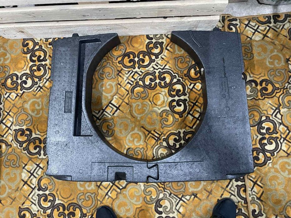 Продавам стиропор-органайзер за VW Golf 5-6