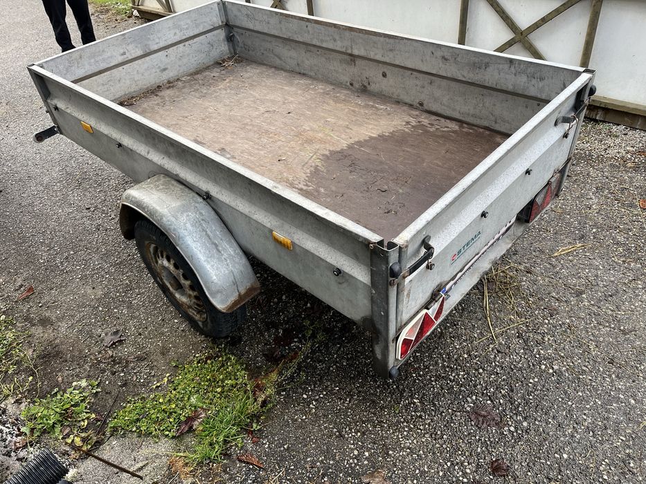 Ремарке за лек автомобил