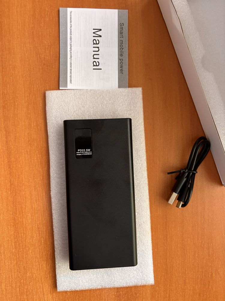 Чисто Нова Външна Батерия / Powerbank 10000 mah 22.5W