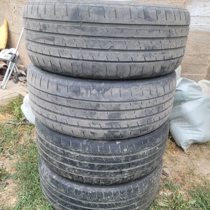 Продам шины размер 18