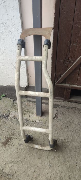 Продам лестницу с делики булка