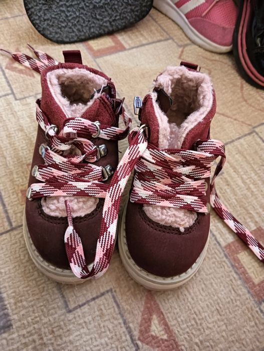 Ghetuțe Zara mărimea 20