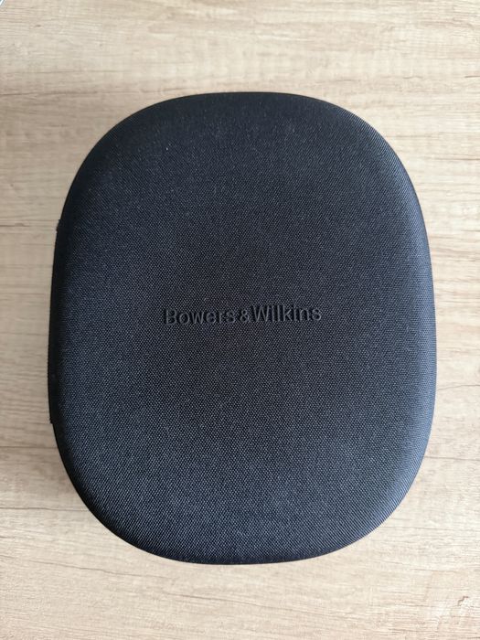 Vand casti Bowers&Wilkins Px8