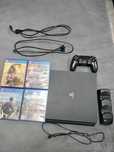 Vând PS4 slim 1 tb