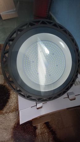 Lampa cu LED pt înălțime mare