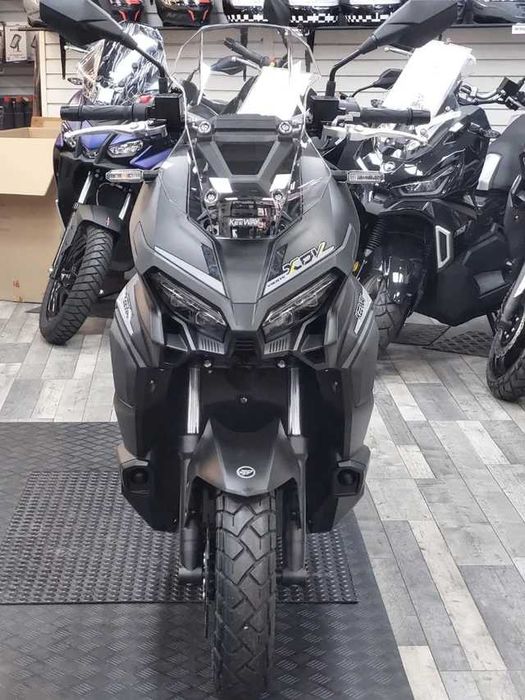 MYMOTO Vinde : Scuter Keeway XDV 300, nou, posibilitate rate.