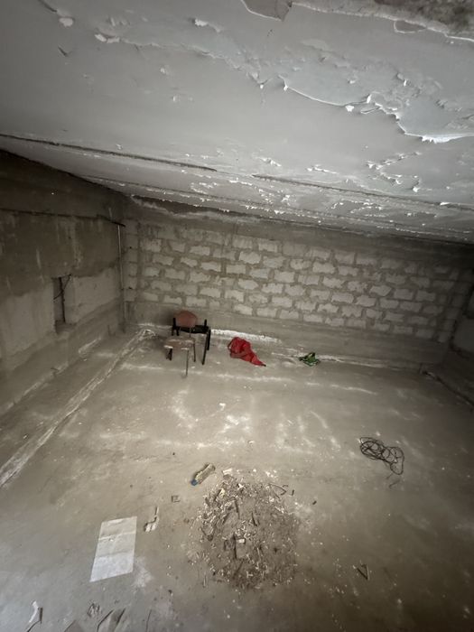 Buxoro shahar 5-ci korzinka oldida 36 kv.m noturar joy sotiladi