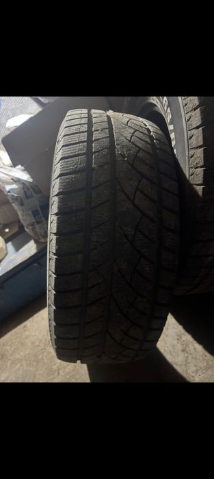 Продам зимние шины Роадкс