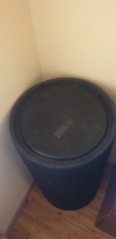 subwoofer auto JBL